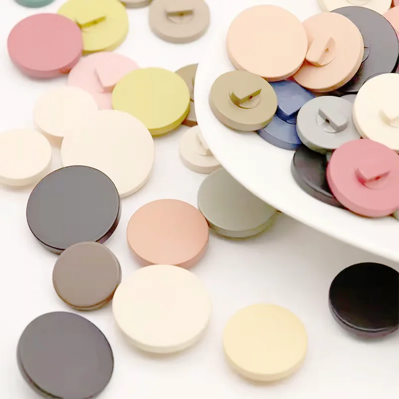 

12 Pcs Fashion Flat High Feet Spray Paint Resin Buttons Crafts Diy Sewing Suit Buttons Decorations Accessoriess 15/18/21/25/30mm