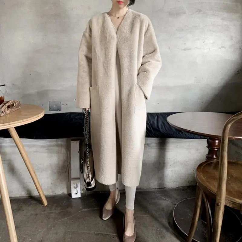 GetSpring Women Coat Deerskin Lamb Fur Coat