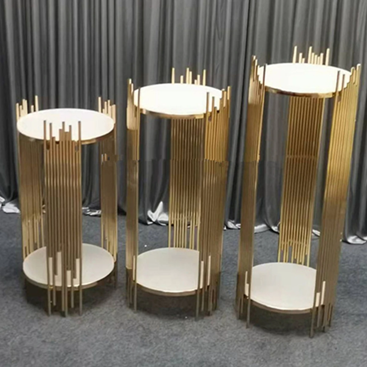 

3 шт./компл.) свадебный набор в виде цветов круглой формы, новейший дизайн, свадебные принадлежности, металлический декор для торжеств, сцены AB0653