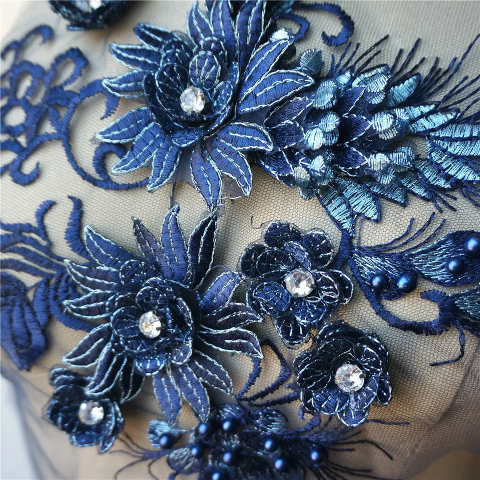 Fioritura Bianco Spento Orlo Perline Abito da Sposa Motivi Pizzo