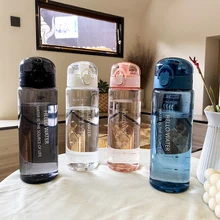 Спортивная бутылка для воды 780 мл, бутылка для воды на открытом воздухе с соломинкой, пластиковая портативная чашка для воды, посуда, бутылка для кемпинга, велосипеда, кухонные принадлежности Спортивная бутылка для воды 780 мл, бутылка для воды на открытом воздухе с соломинкой, пластиковая портативная чашка для воды, посуда, бутылка для кемпинга, велосипеда, кухонные принадлежности