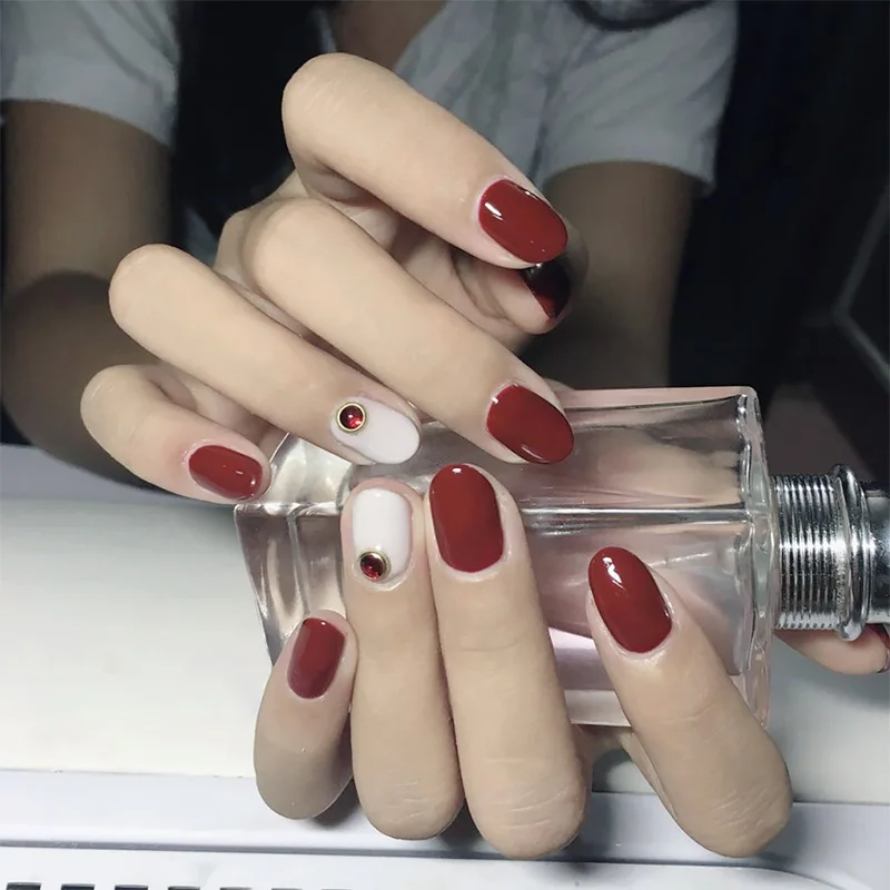 style8 24 шт./упаковка, красивые накладные ногти с клеем, короткие, с золотыми большими блестками, накладные ногти для девушек, черные, вечерние, акриловые ногти - Цвет: style8