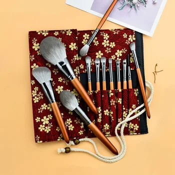 

12pcs Soft Makeup Brush Set Eye Shadow Brush Loose Powder Brush Blush Concealer Eye Shadow Eyelash Beauty Tools Wholesale