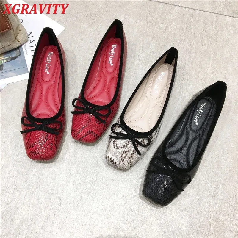 

XGRAVITY 2022 Autumn Fashion Flat Shoes Elegant Comfortable Ladies Footwear Female Butterfly Knot Square Toe Snakeskin Shoes