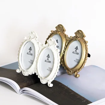 

French Retro Texture Old Two-hole Resin Photo Frame Desktop Photo Frame