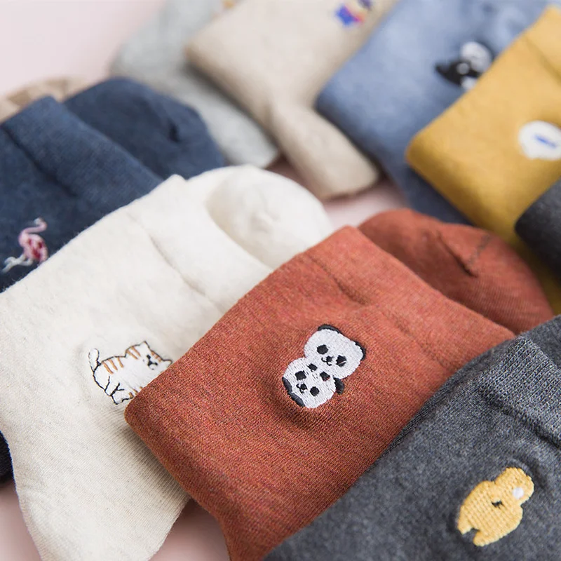 Женские модные носки Harajuku с вышивкой, Приятный хлопок, носки с забавной пандой, щенком, котом, фламинго, носки с героями мультфильмов, носки для счастливой девушки