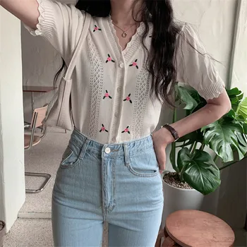 

Floral Embroidery Knitted Sweater Tops 2020 New Summer Autumn Vintage Knit Cardigan Short Sleeve Sweater Coat Female