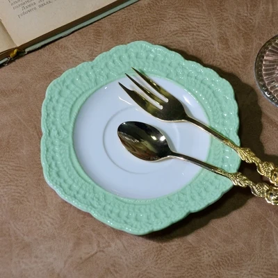 C not with spoon Европейская тисненая Керамическая маленькая тарелка Ретро Западная еда Фруктовая тарелка чайный поднос украшение дома поднос подарок - Цвет: C not with spoon