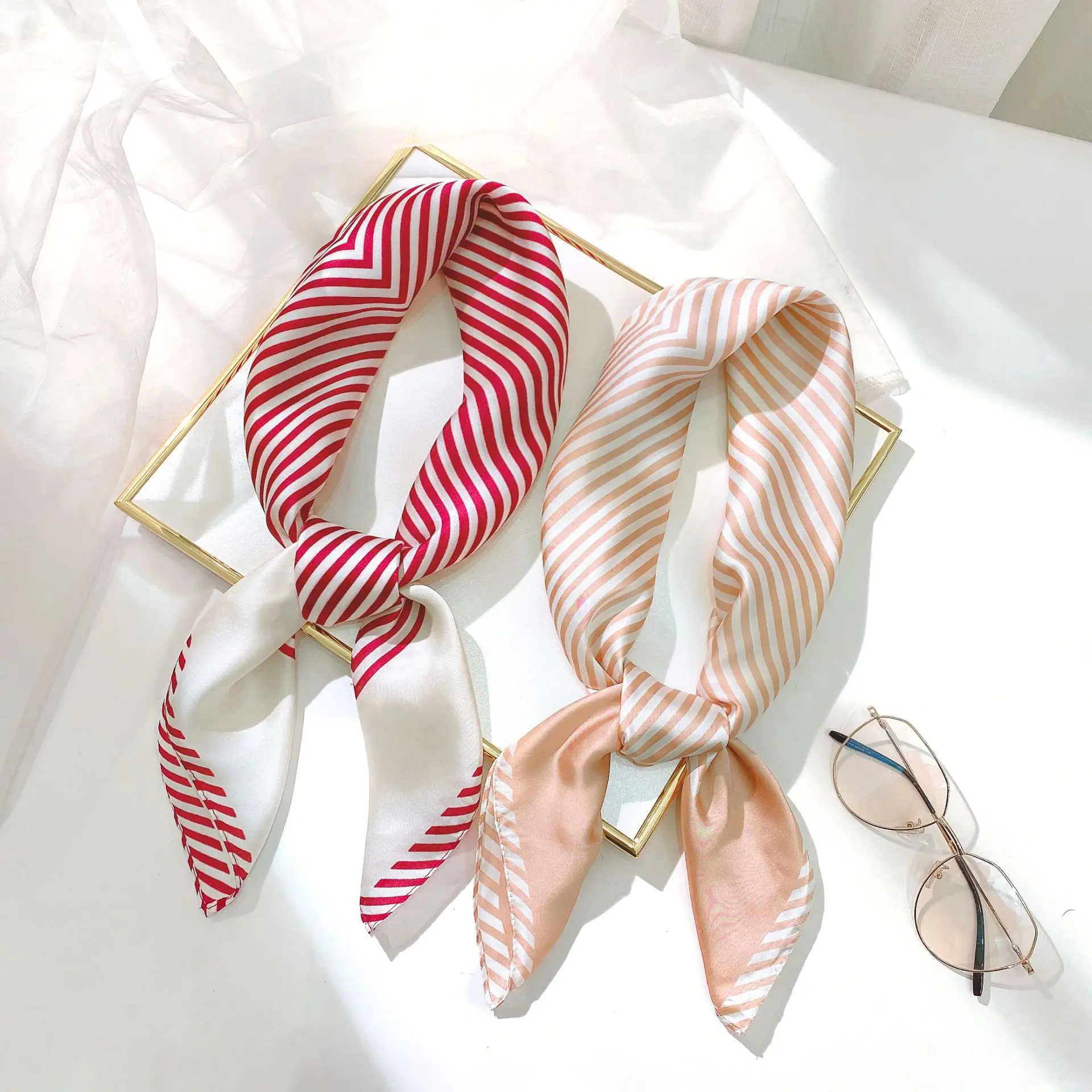 

2020 Designer Women stripe Scarf Square Silk Neck Scarves Female stripe Print Hair Band Lady Pleated Scarfs