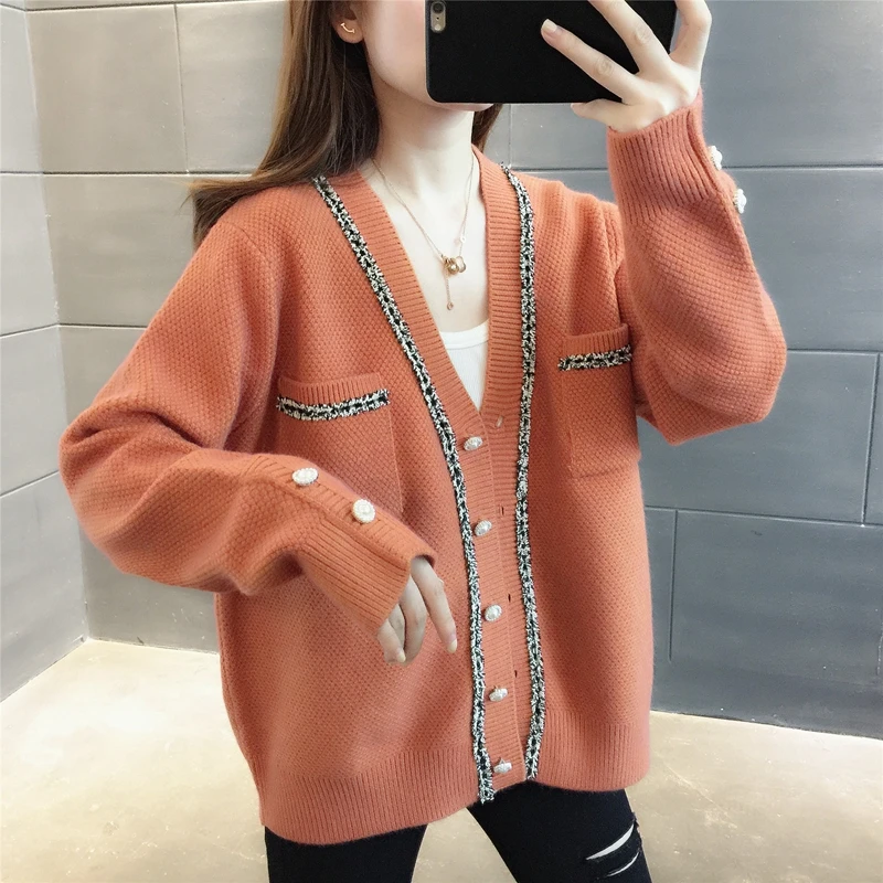 

Room 215445, row 5, No. 4 (top)] real shooting, cuff button pocket, V-neck knitted cardigan [1133] 58