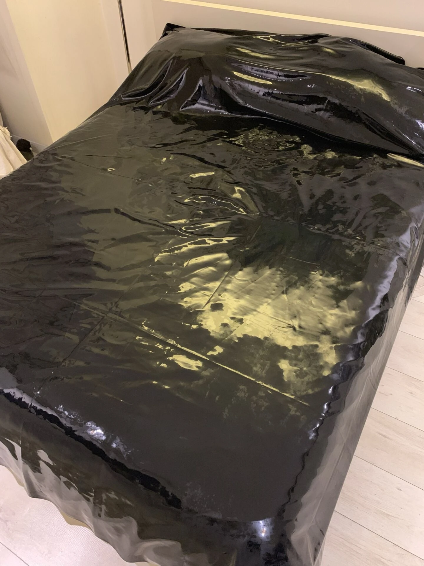 Sexy latex bedsheet waterproof bedsheet BDSM bed sheet sex furniture sex toys erotic bondage gear adult games bdsm toys shop