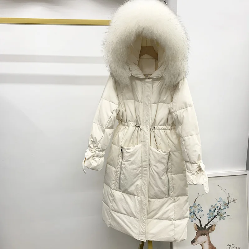 Mrs. broad waist shows thin knitting dress winter