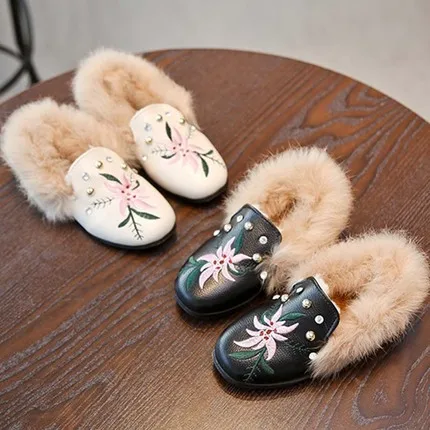 Зимняя обувь для девочек с вышивкой бархатная натуральным кроличьим мехом