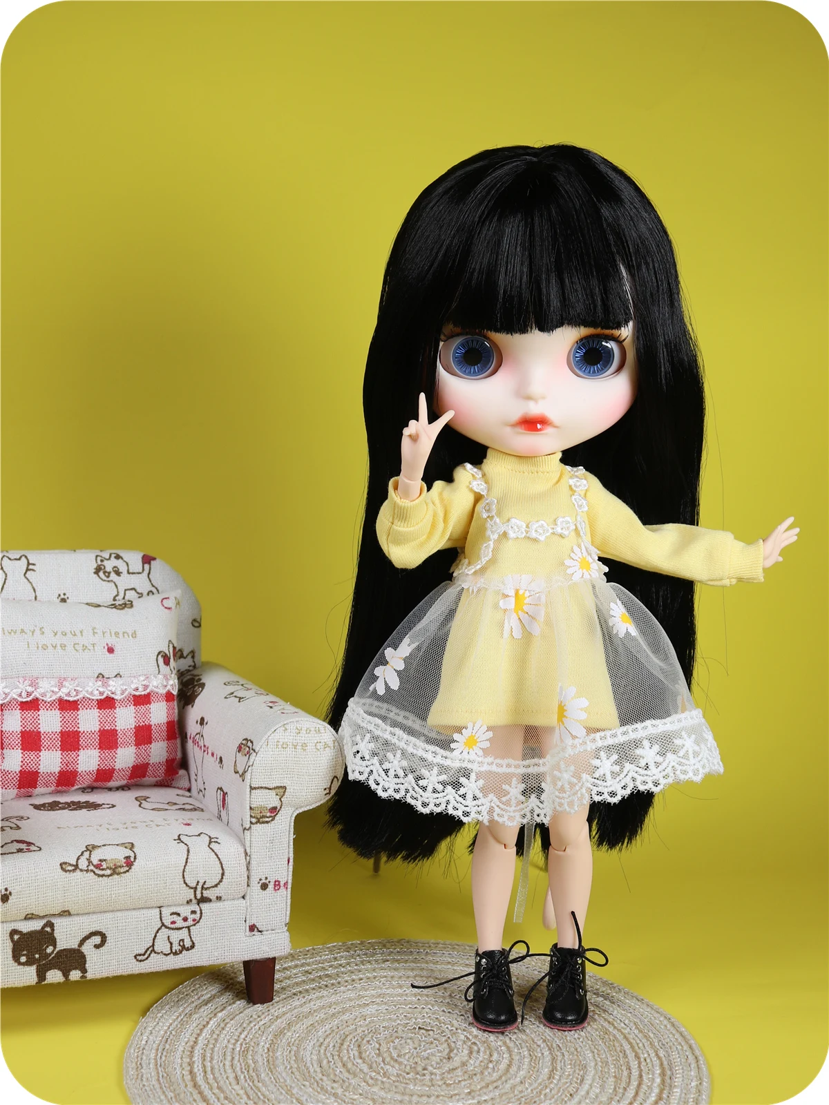 Nora – Premium Custom Neo Blythe Doll with Black Hair, White Skin & Matte Cute Face 2