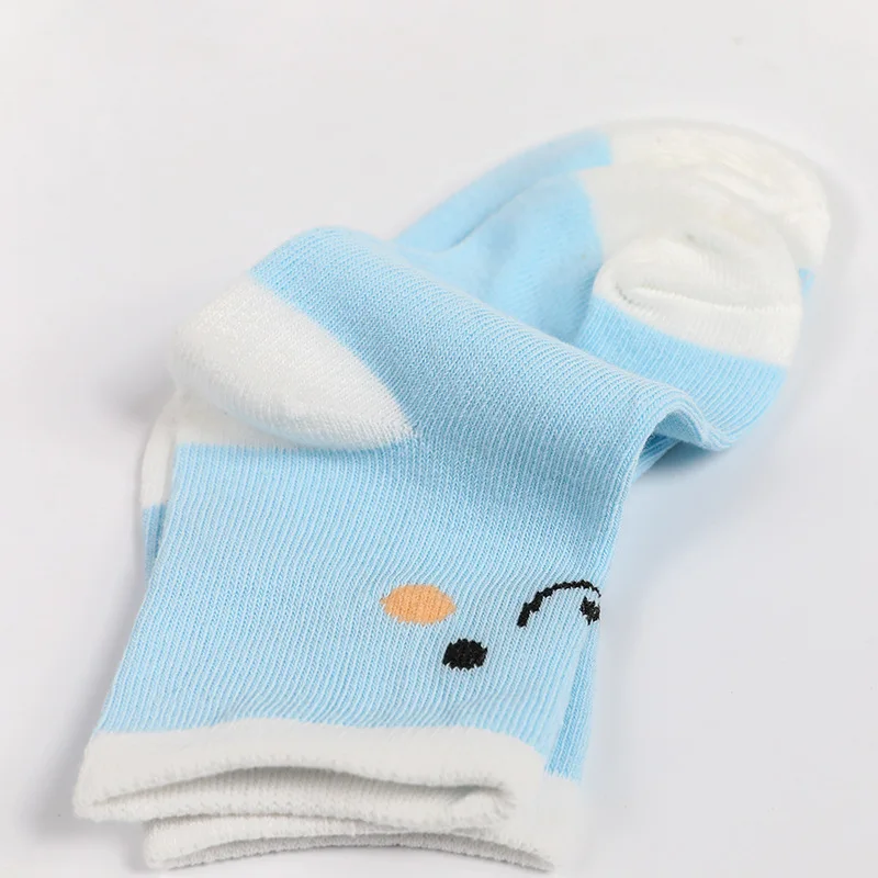 9570611988_352225611