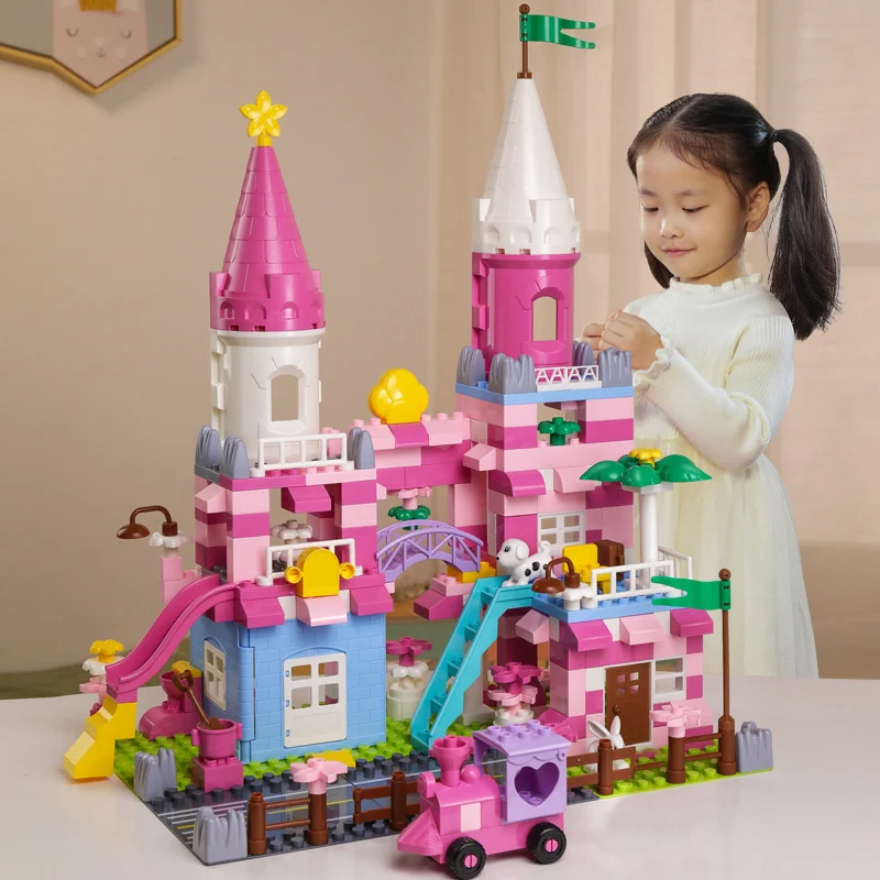 

QWZ New Girls Pink Princess Castle DIY Assembly Building Blocks Bricks Parts Educational Toys For Children Kids Christmas Gifts