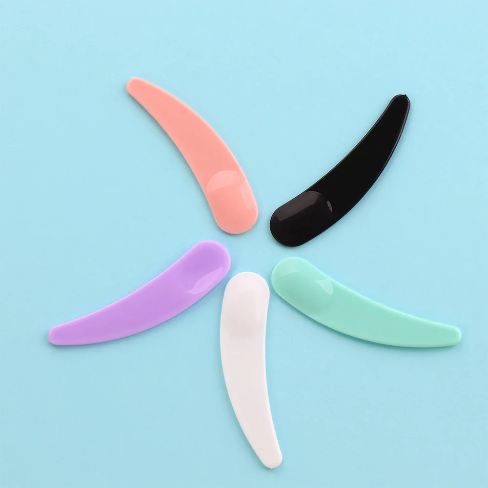

30Pcs Mini Cosmetic Spatula Disposable Curved Scoop Makeup Mask Cream Spoon Eye Cream Stick Make Up Face Beauty Tool Kits