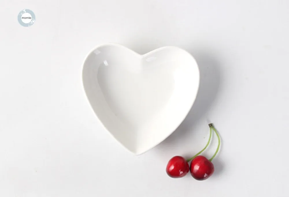 Homies 4PCS Cute Heart Sauce Dish Small Saucer Shape dinner plates heart dish ceramic dish Snack small Plate Salad Dinner Tray