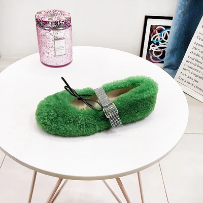 Green Женские лоферы; коллекция года; сезон весна-осень; модные женские туфли на плоской подошве со стразами; женские лоферы на меху без застежки; Удобная Женская Осенняя обувь - Цвет: Green