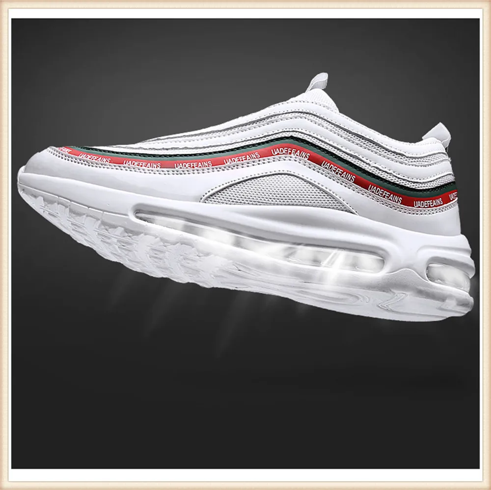 SNEAKER xq7