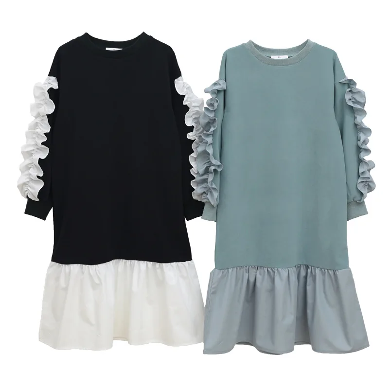 Повседневное осенне-зимнее яркое хлопковое платье с оборками и длинными