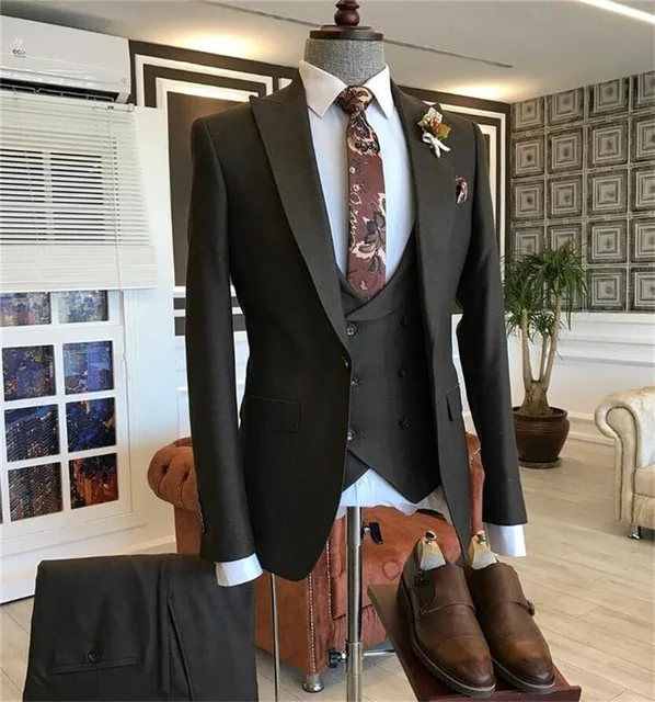 3-Pcs-Men-Suits-Wedding-Groomsmen-Tuxedos-Peaked-Lapel-Suits-Design-for-Wedding-Dinner-Party-Business.jpg_640x640