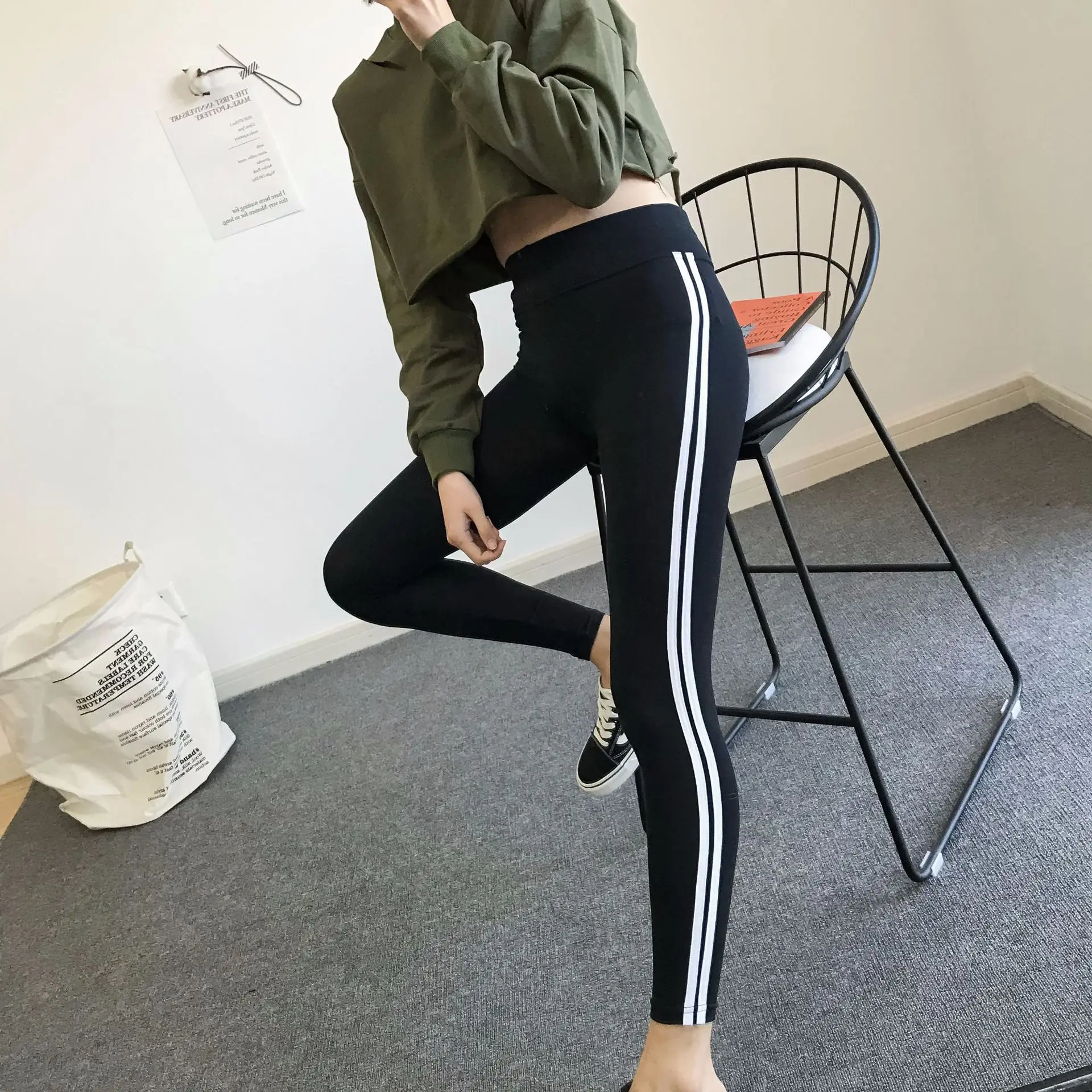2019 леггинсы женские обтягивающие брюки большого размера повседневные брюки Капри женские брюки-черные и белые леггинсы с рисунком