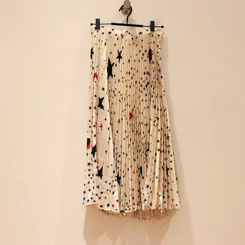 

Spring and summer new five-pointed star printed pleated skirt