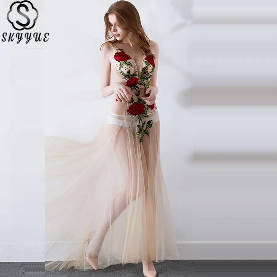 

Skyyue Evening Dresses Deep V-Neck Robe De Soiree Sleeveless Embroidery Perspective Dress 2019 Backless Long Evening Gowns H078