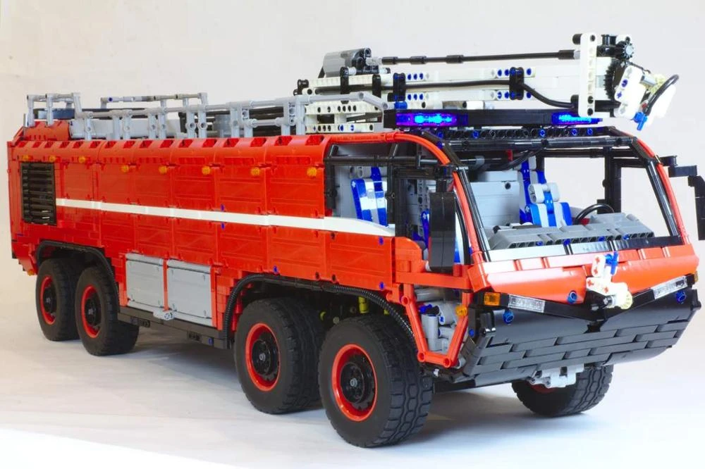 large remote control fire engine