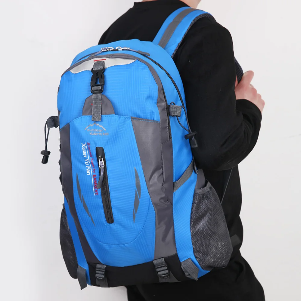 1511591336405_2C0A5473