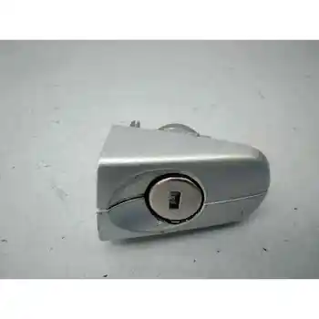 

BOMBIN LEFT FRONT DOOR FORD FOCUS TURN. (CB8)