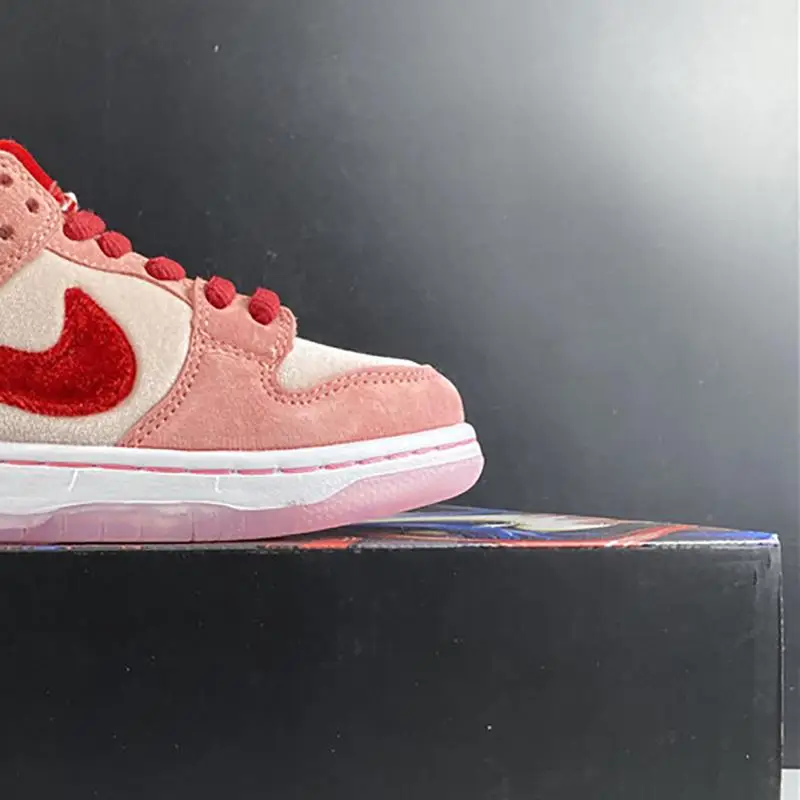 2020 Strangelove X Sb Dunks Low Men 