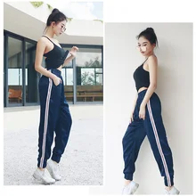 Женские спортивные футболки без рукавов, жилет с нагрудной подкладкой для йоги, тренажерного зала, топы M88