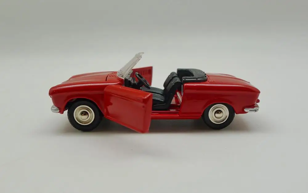 Atlas Dinky Toys 511 PEUGEOT 204 Cabriolet 1:43 литой автомобиль