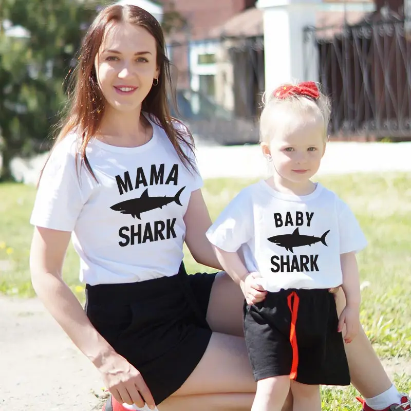 Одинаковые наряды для семьи футболка мамы и дочки одежда отца сына ребенка