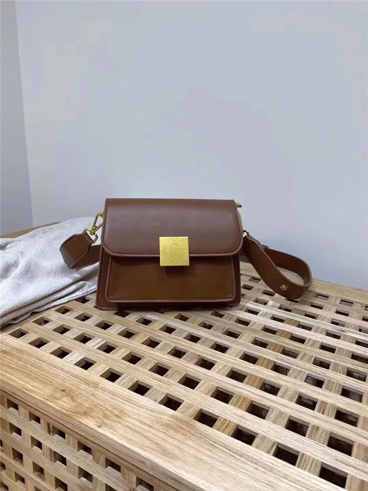 

Small Commuting Bag Tide High-end Fashion Ladies Bag Wild Chic Chain Slung Crossbody Bags for Women