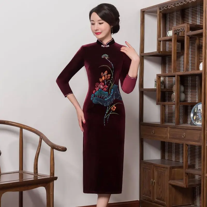 

2020 Real New Of Autumn Winters Is Velvet Cheongsam Hand-painted High-grade Cultivate Morality 7 Minutes Of Sleeve Qipao Dress
