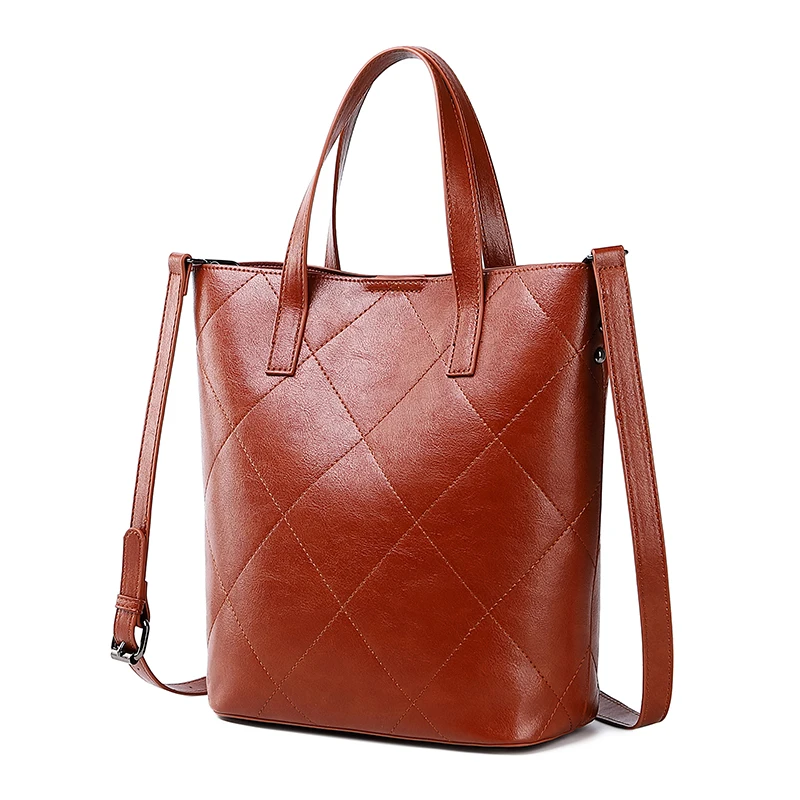 Большая сумка женская вышитая новая модная вместительная на плечо простая