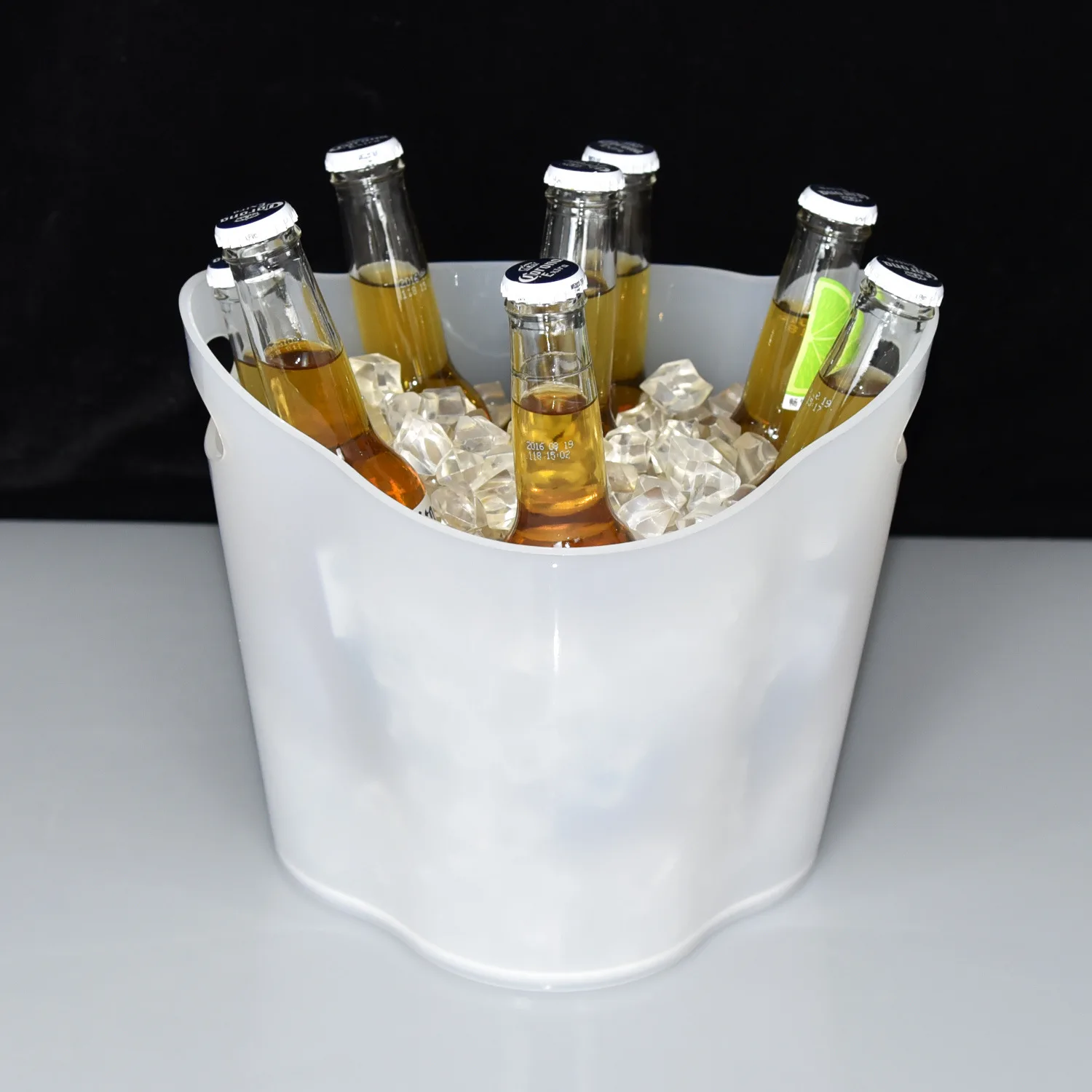

Comfort New Style Plastic Transparent Ice Bucket Not Shining Clover Ice Bucket Flower Type Beer Ice Bucket