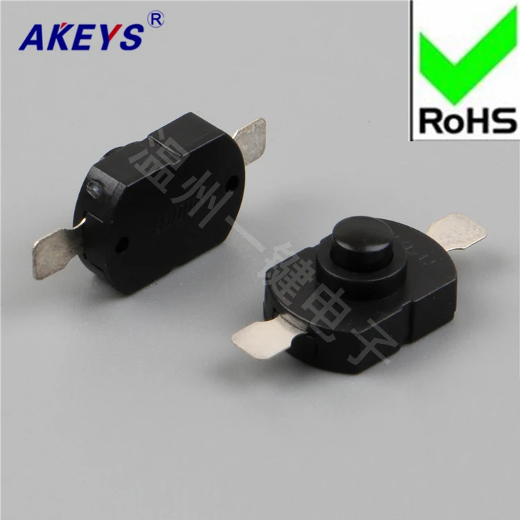 

10 PCS YT-1712- Wenzhou one-button self-locking switch with light two-foot flashlight switch