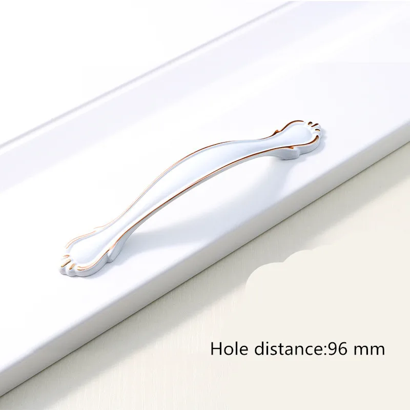 Hole distance 96mm Алюминиевый сплав цвета слоновой кости белый шкаф ручки кухонный шкаф дверные ручки для выдвижных ящиков Европейская мода оборудование для обработки мебели - Цвет: Hole distance 96mm