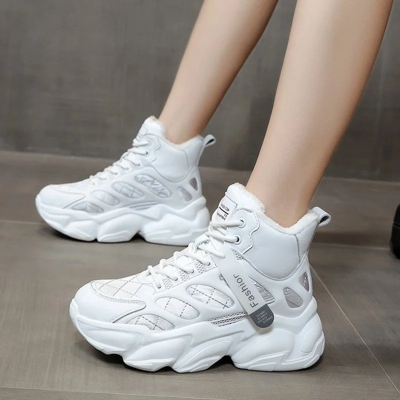 

QZYERAI New Winter Women Movement Snow Boots Genuine Leather Non-slip Running Shoes Woman Flat Leisure Fur Warm Soft Female