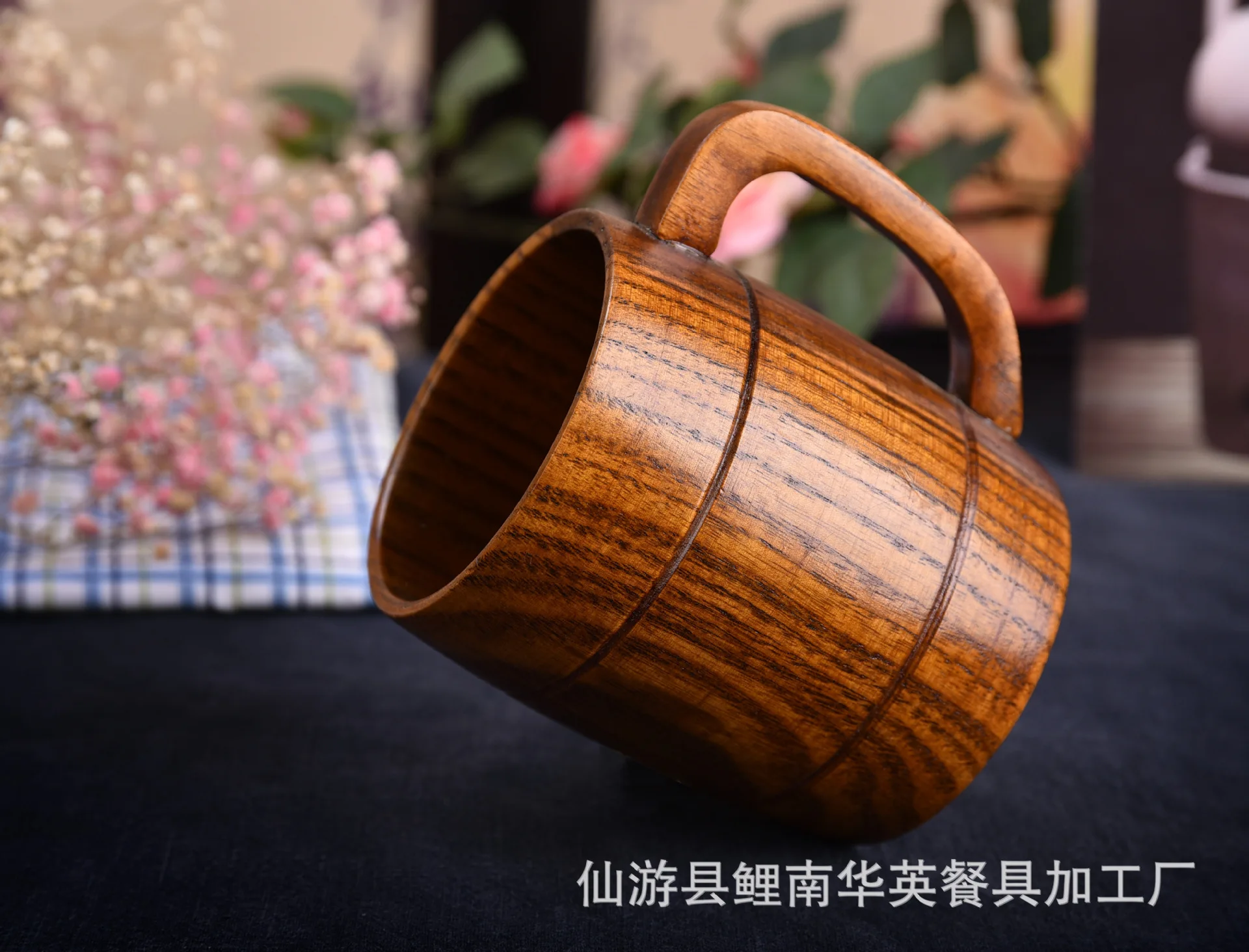 Производители оптом настраиваемые горные Jujube пиво mu bei крутой бар гостиная с ручкой деревянные пивные стаи
