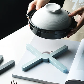 

Collapsible Silicone Table Mat Kitchen Pot Heat Insulated Cooling Dish Potholders Gadget Holder Tray Rack Kitchen Gadgets