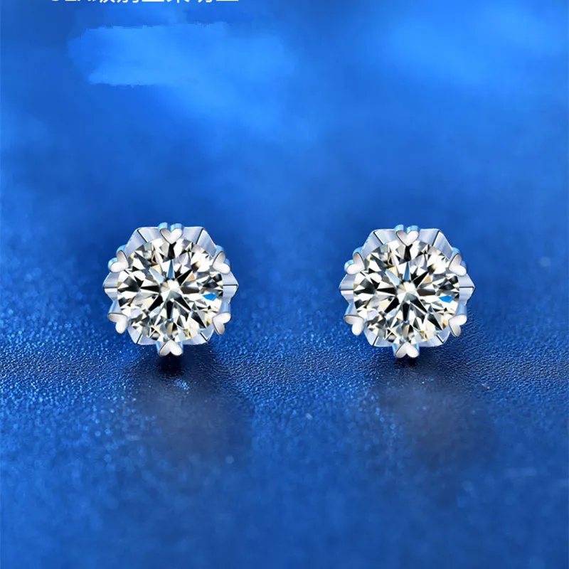 

S925 Sterling Silver Stud Earrings Heart Shaped Snowflake Claw Set Moissanite Female Fashion Jewelry Couple Romantic Gift