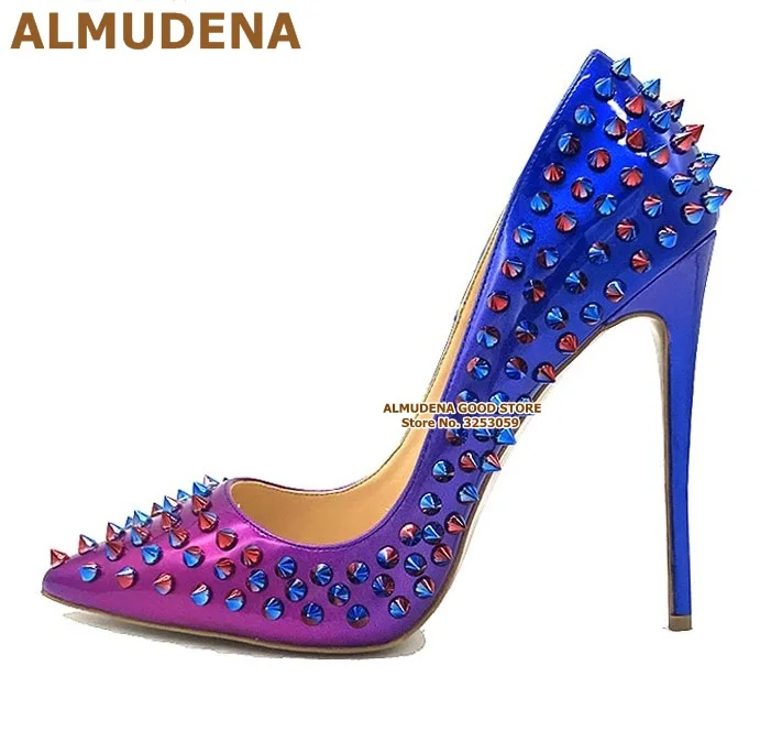 ALMUDENA/туфли-лодочки с заклепками на каблуке 12 см, 10 см, 8 см модельные туфли с острым носком на шпильке дизайнерская Свадебная обувь с закрытым носком размеры 45