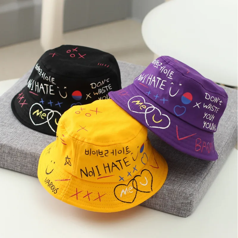 Панама детская весенне-летняя для отдыха и путешествий с простым алфавитом |