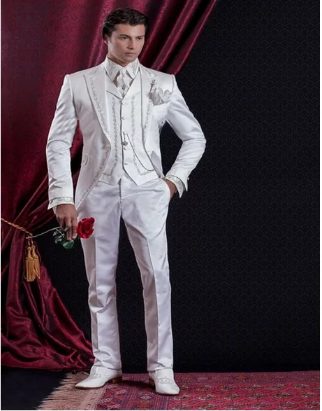 Classic Style White men Suit Embroidery Groom Tuxedos Groomsmen Mens Wedding Prom Suits Formal Suits Sets(Jacket+Pants+Vest