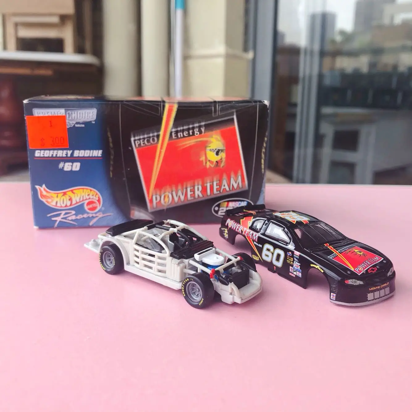 Hot Wheels 1/64 Racing Legends Nascar 